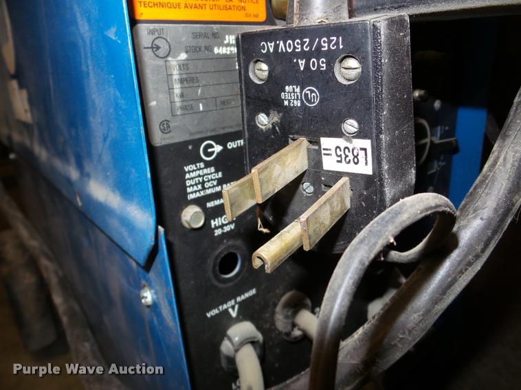 image for item DF9655 Miller Millermatic 200 MIG welder