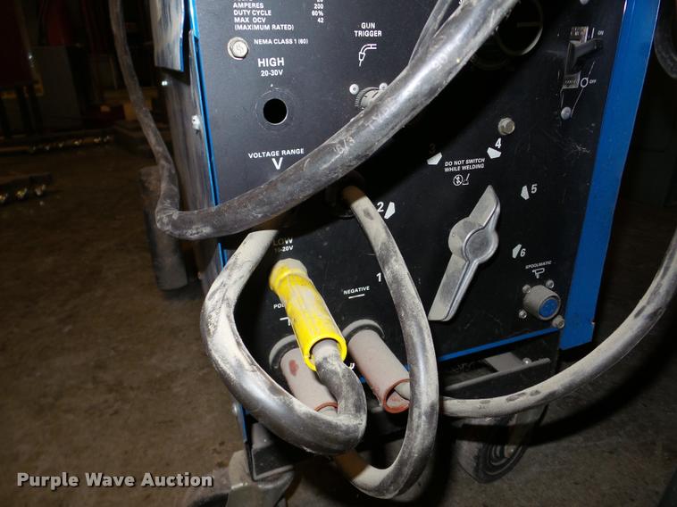 image for item DF9655 Miller Millermatic 200 MIG welder