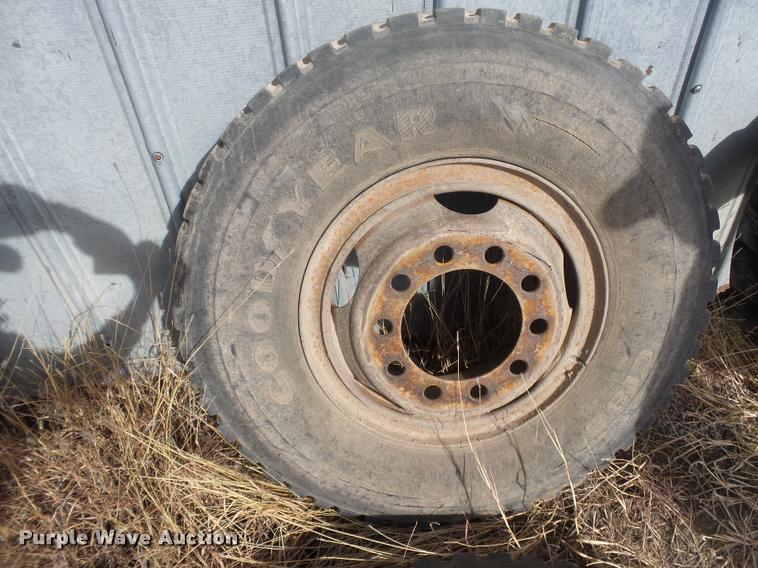 image for item DI9611 Tires