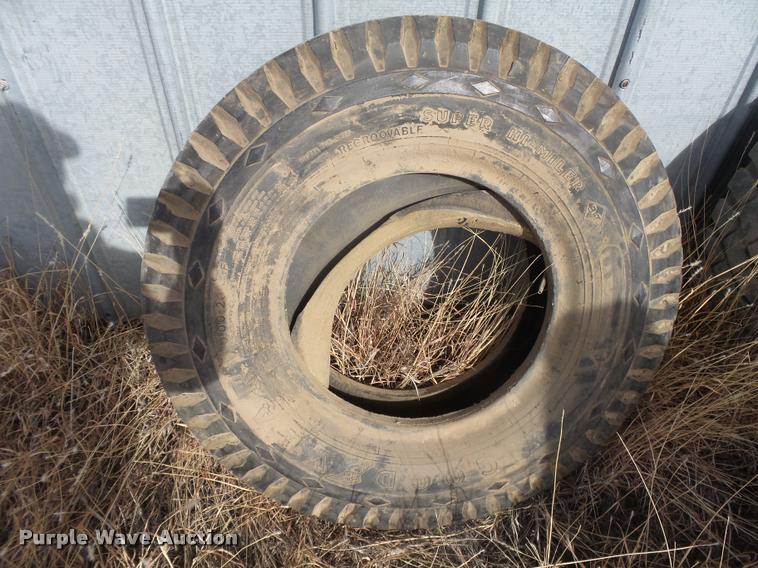 image for item DI9611 Tires