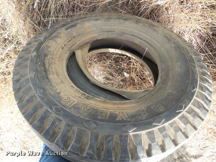 image for item DI9611 Tires