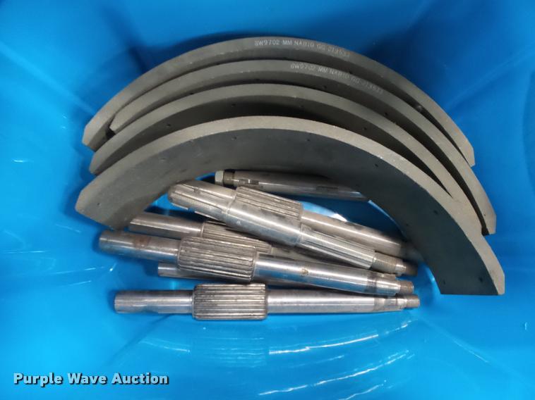 image for item DI9650 Caterpillar 120G and 966 parts