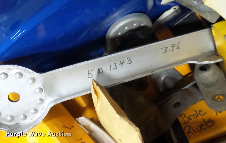 image for item DI9650 Caterpillar 120G and 966 parts