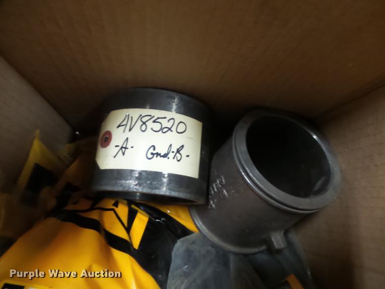 image for item DI9650 Caterpillar 120G and 966 parts