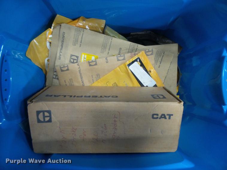 image for item DI9650 Caterpillar 120G and 966 parts