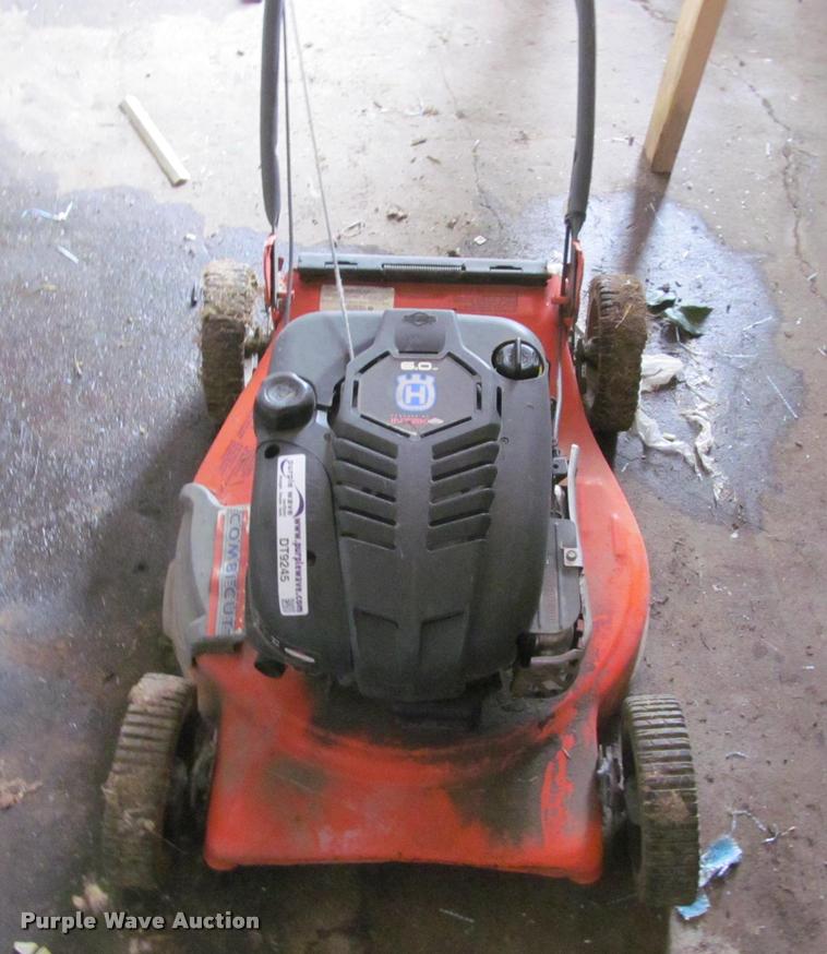image for item DT9245 Husqvarna lawn mower