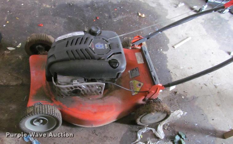image for item DT9245 Husqvarna lawn mower
