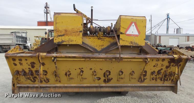 image for item DT9700 Flaherty Spread Master chip spreader