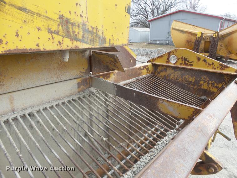 image for item DT9700 Flaherty Spread Master chip spreader