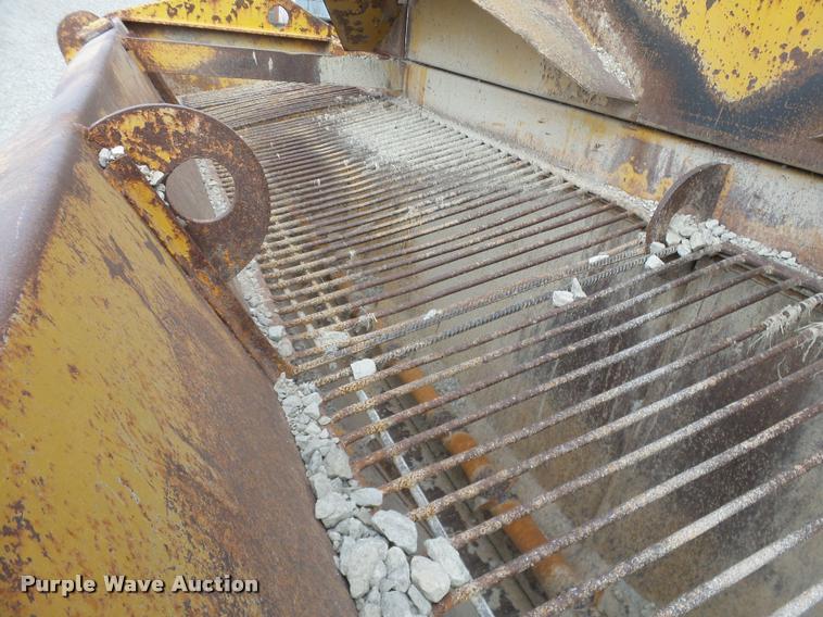 image for item DT9700 Flaherty Spread Master chip spreader