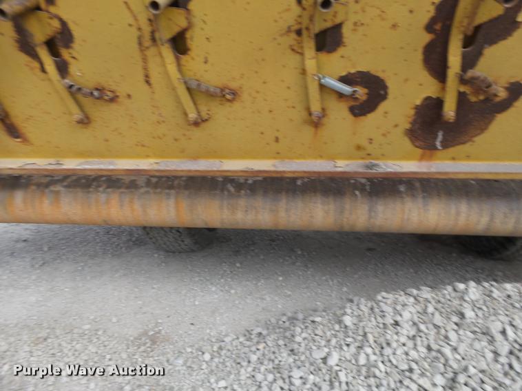 image for item DT9700 Flaherty Spread Master chip spreader