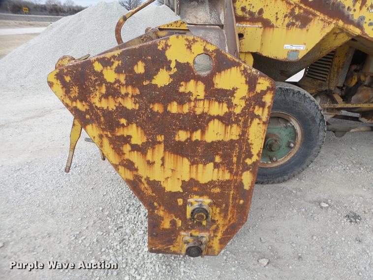 image for item DT9700 Flaherty Spread Master chip spreader