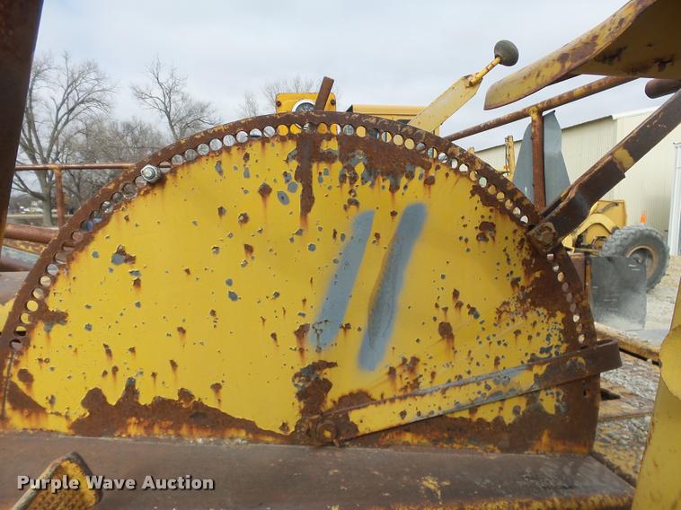 image for item DT9700 Flaherty Spread Master chip spreader