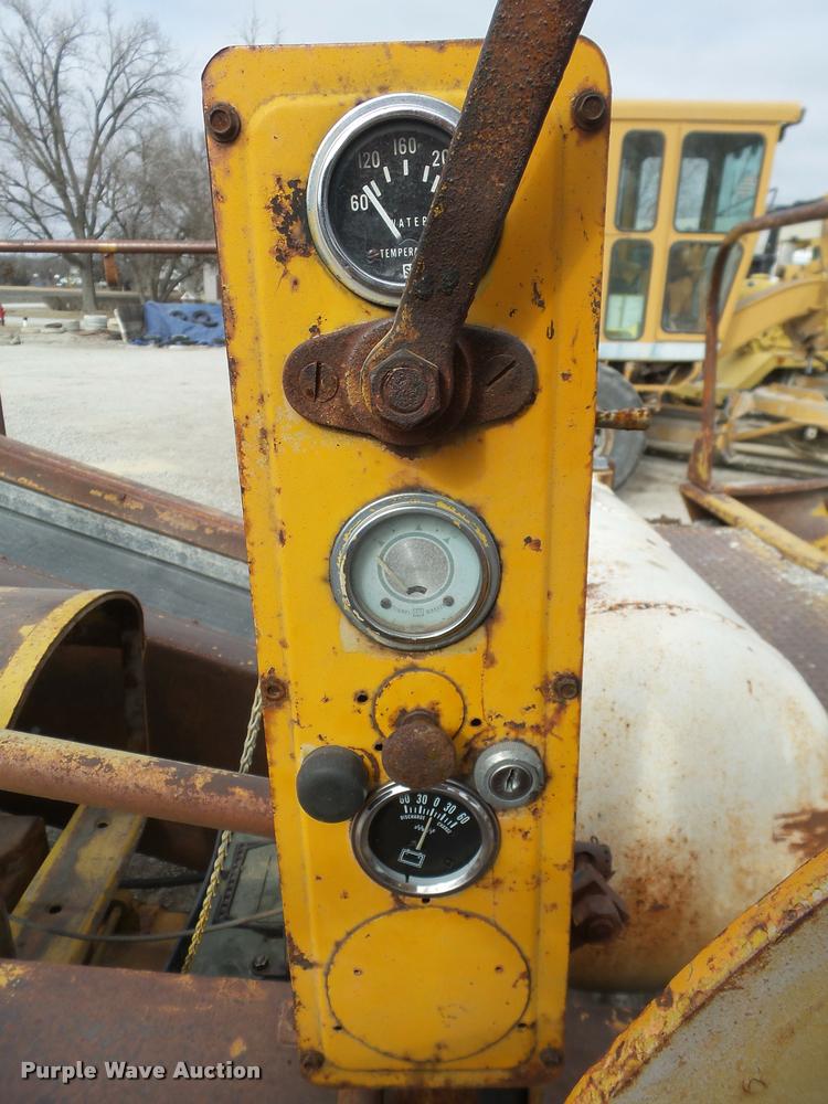 image for item DT9700 Flaherty Spread Master chip spreader