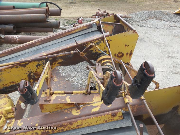 image for item DT9700 Flaherty Spread Master chip spreader