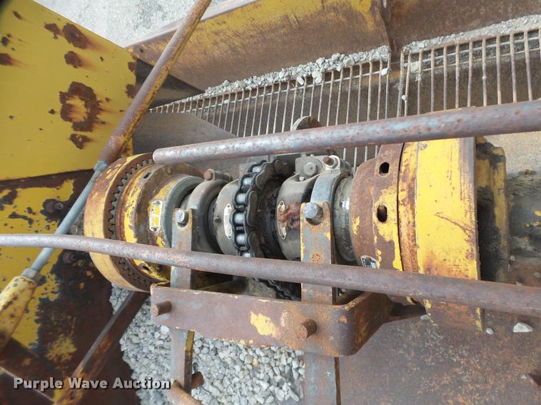 image for item DT9700 Flaherty Spread Master chip spreader