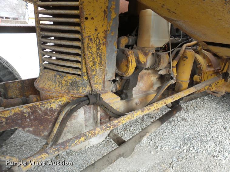 image for item DT9700 Flaherty Spread Master chip spreader