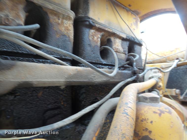 image for item DT9700 Flaherty Spread Master chip spreader