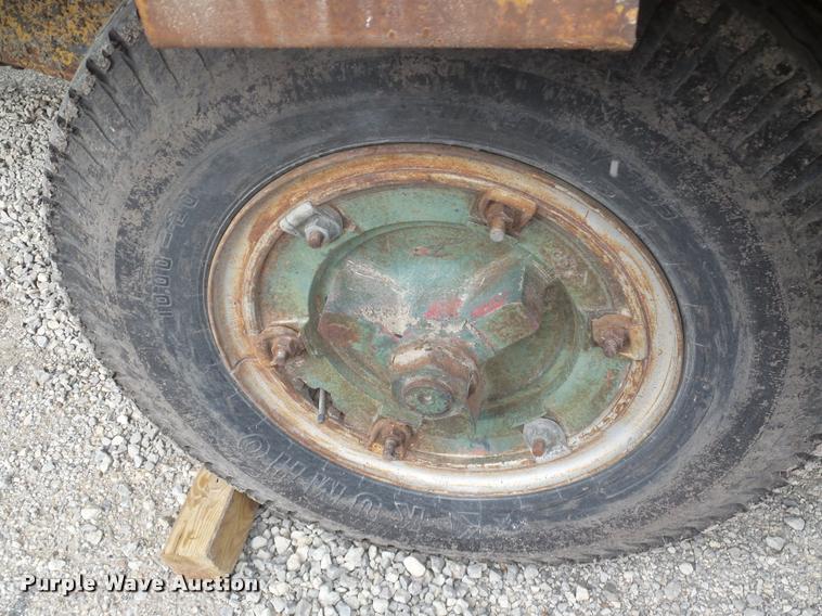 image for item DT9700 Flaherty Spread Master chip spreader