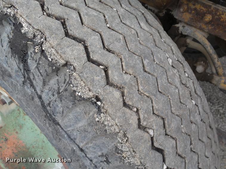 image for item DT9700 Flaherty Spread Master chip spreader