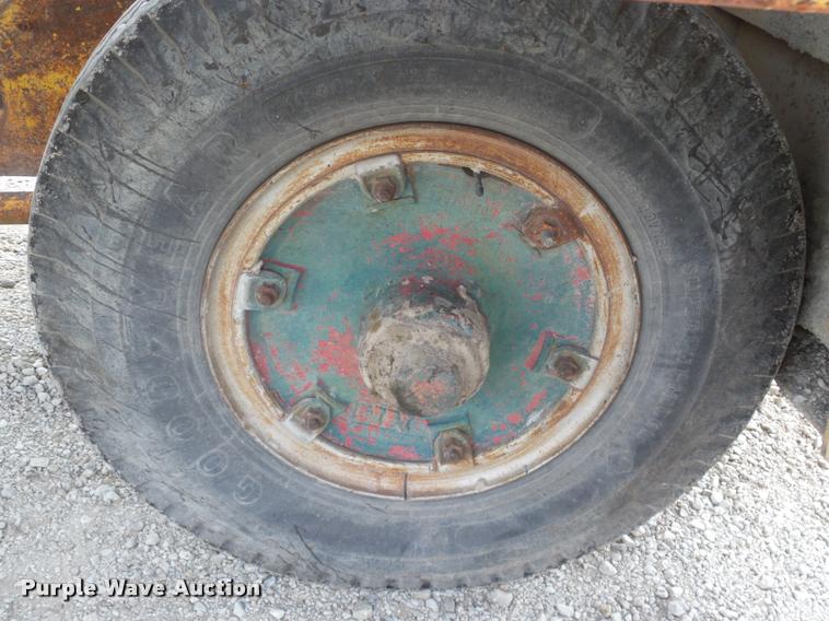 image for item DT9700 Flaherty Spread Master chip spreader