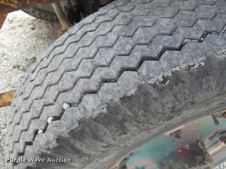 image for item DT9700 Flaherty Spread Master chip spreader