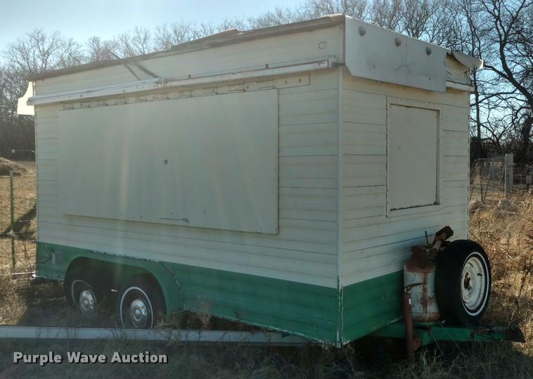 image for item F1460 1985 Concession trailer