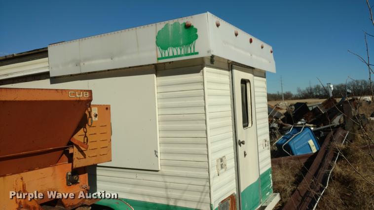 image for item F1460 1985 Concession trailer