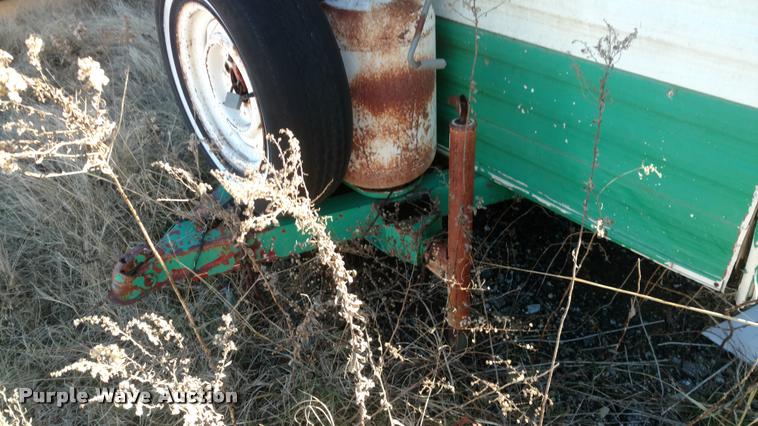 image for item F1460 1985 Concession trailer