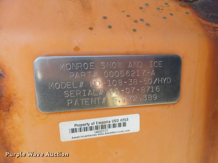 image for item J2636 1986 Ford F600G dump truck