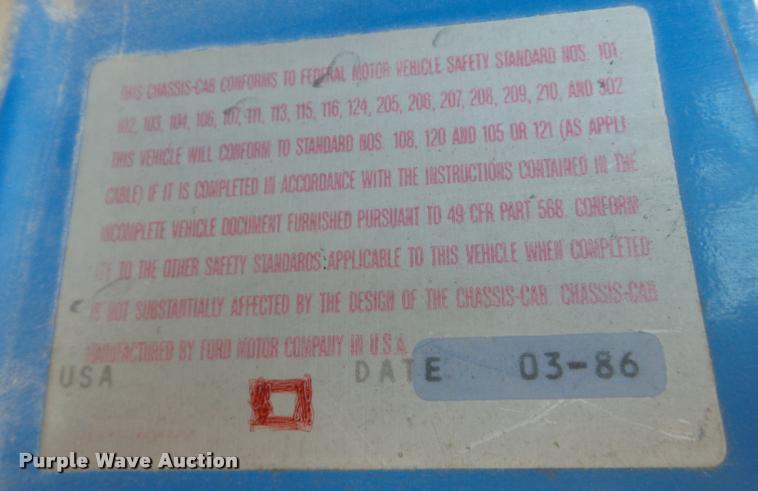 image for item J2636 1986 Ford F600G dump truck