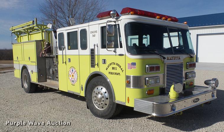 image for item J2637 1989 Pierce Lance pumper fire truck