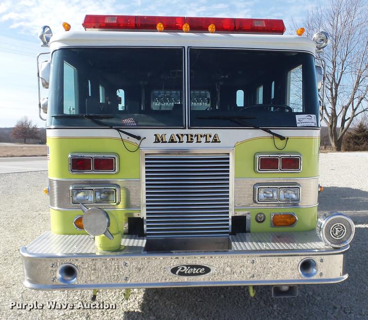 image for item J2637 1989 Pierce Lance pumper fire truck