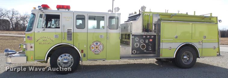 image for item J2637 1989 Pierce Lance pumper fire truck