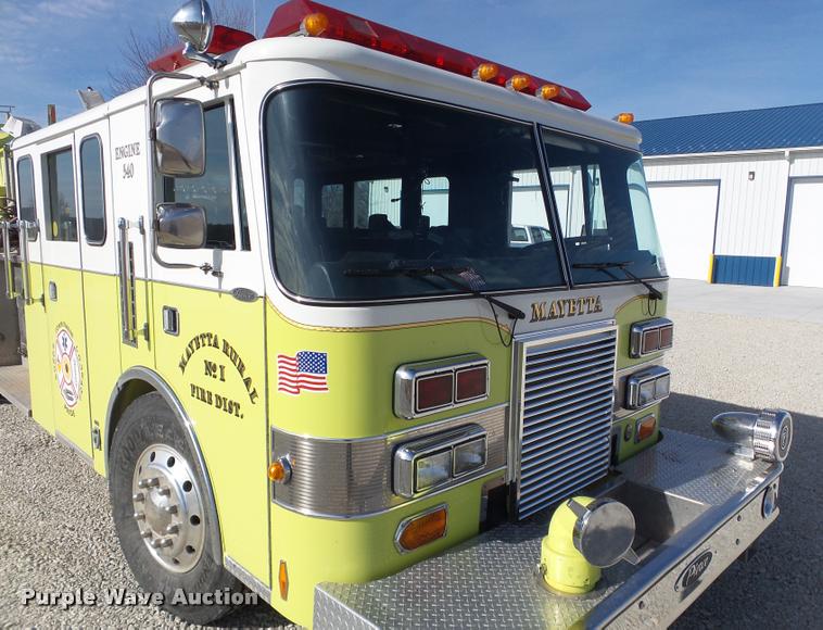 image for item J2637 1989 Pierce Lance pumper fire truck