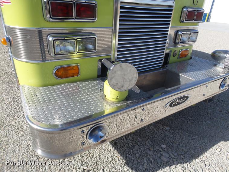 image for item J2637 1989 Pierce Lance pumper fire truck