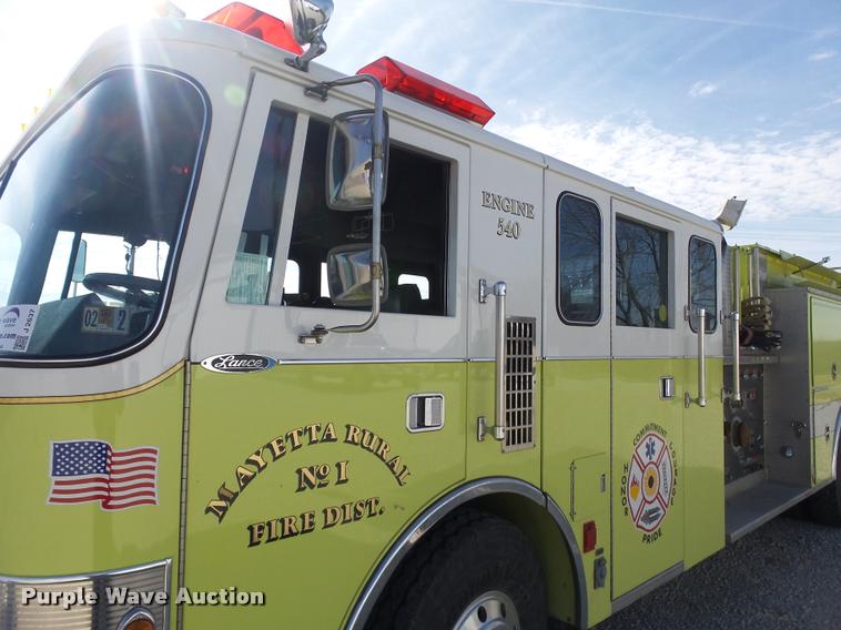 image for item J2637 1989 Pierce Lance pumper fire truck