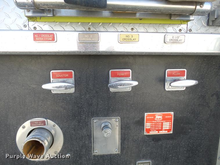 image for item J2637 1989 Pierce Lance pumper fire truck