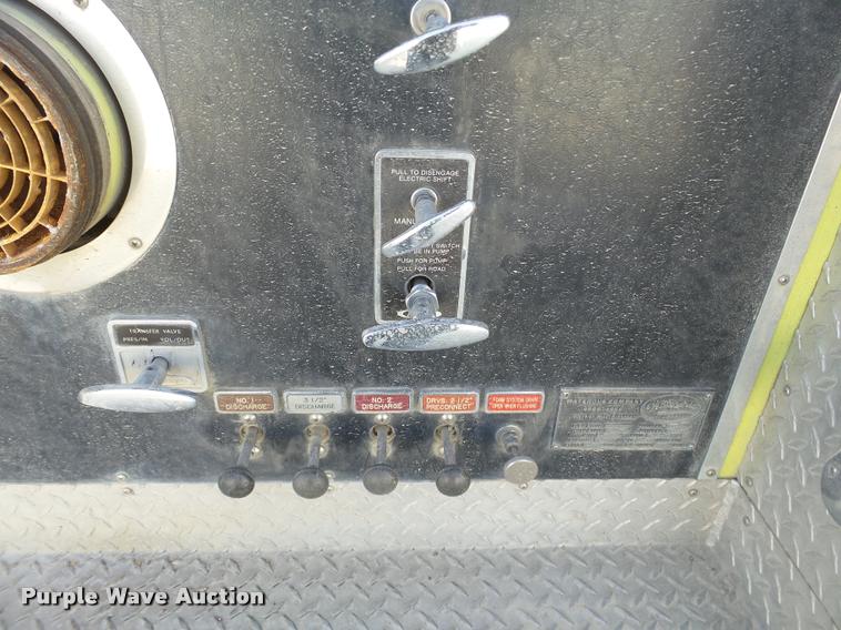 image for item J2637 1989 Pierce Lance pumper fire truck