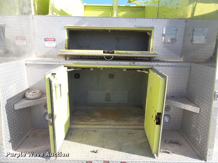 image for item J2637 1989 Pierce Lance pumper fire truck