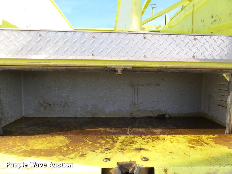 image for item J2637 1989 Pierce Lance pumper fire truck