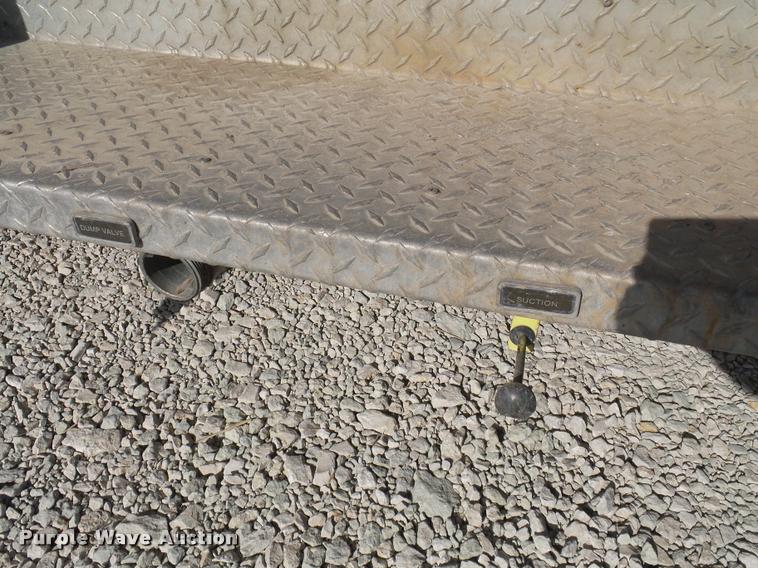 image for item J2637 1989 Pierce Lance pumper fire truck