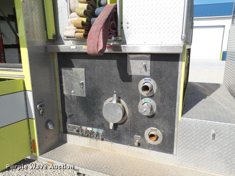 image for item J2637 1989 Pierce Lance pumper fire truck