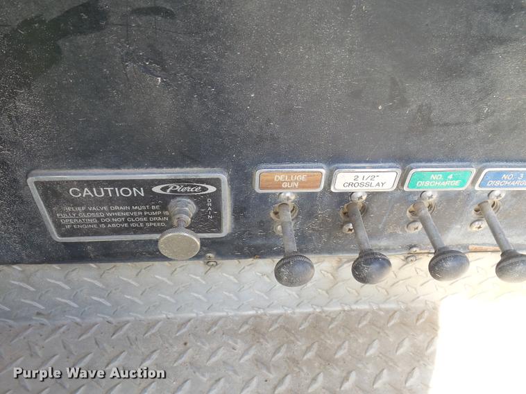 image for item J2637 1989 Pierce Lance pumper fire truck