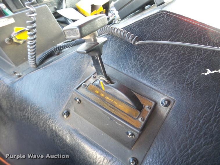 image for item J2637 1989 Pierce Lance pumper fire truck