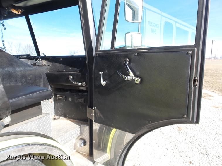 image for item J2637 1989 Pierce Lance pumper fire truck