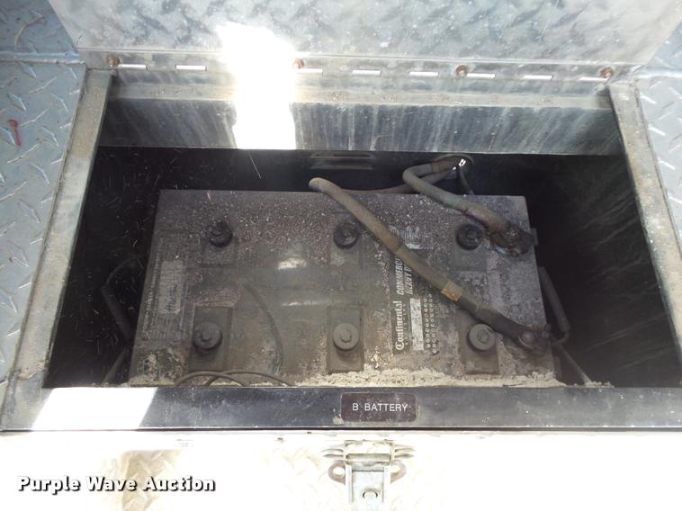 image for item J2637 1989 Pierce Lance pumper fire truck