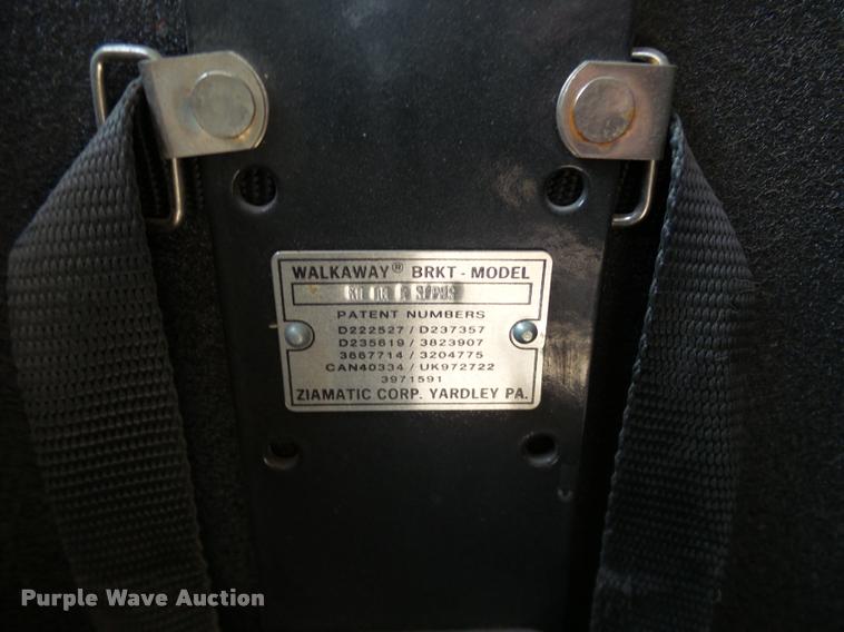 image for item J2637 1989 Pierce Lance pumper fire truck