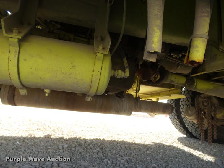 image for item J2637 1989 Pierce Lance pumper fire truck