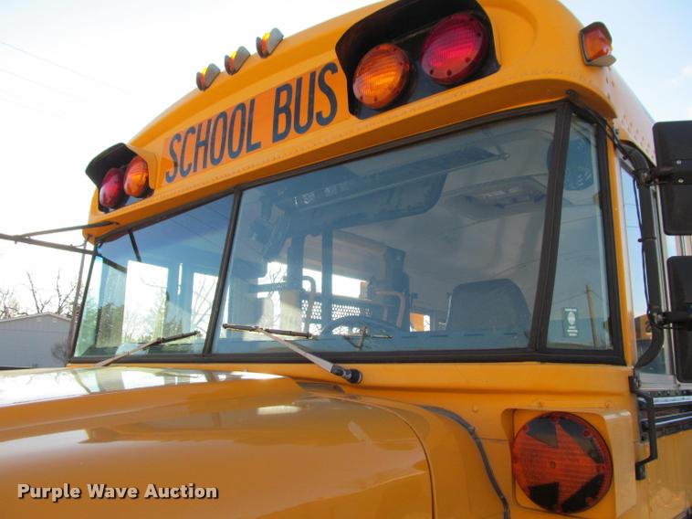 image for item J2659 1997 International 3800 school bus